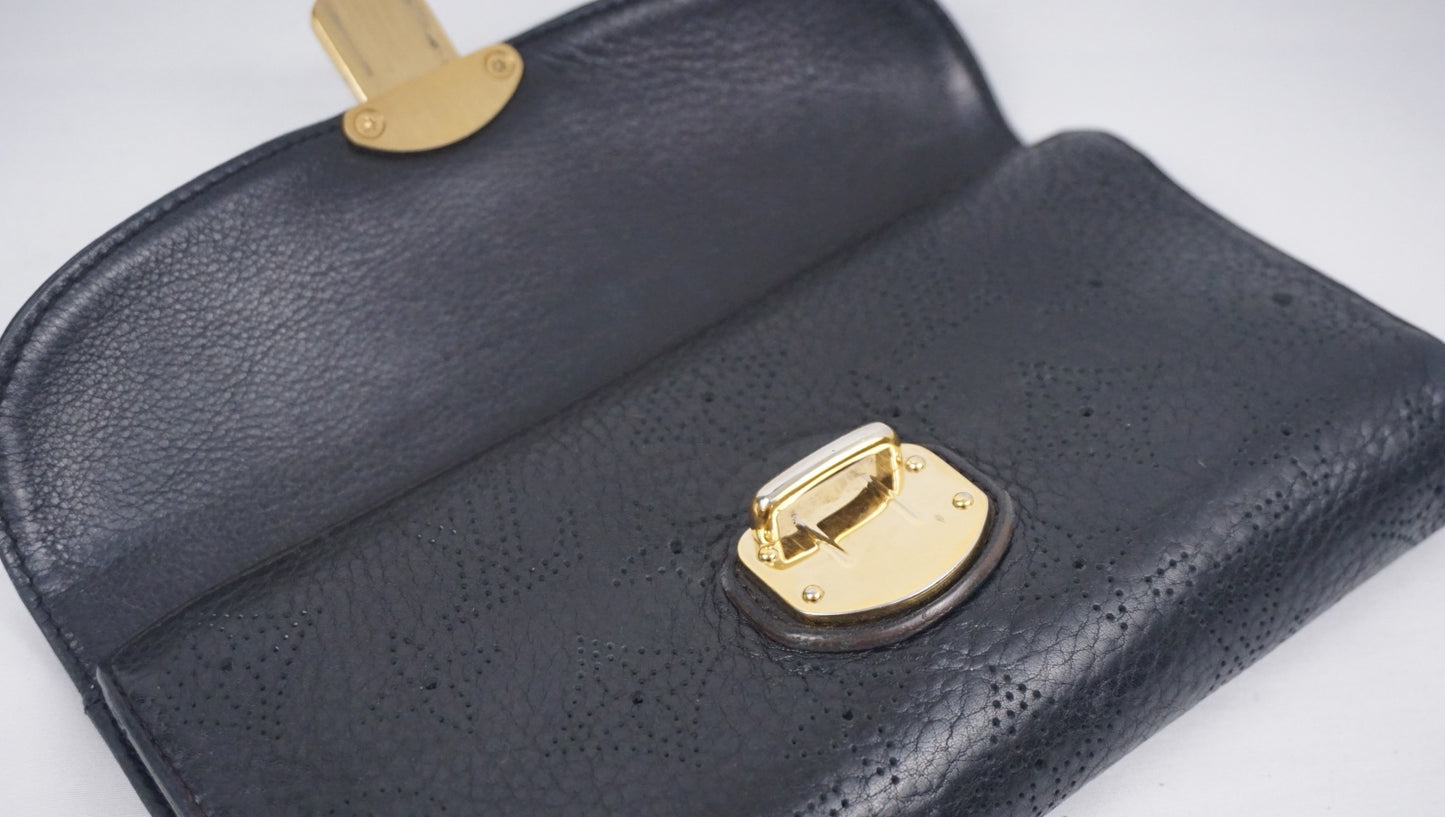 ルイヴィトン ポルトフォイユ アメリア M95549 マヒナ レザー 長財布 ノワール TH2068 LOUIS VUITTON B26G337
