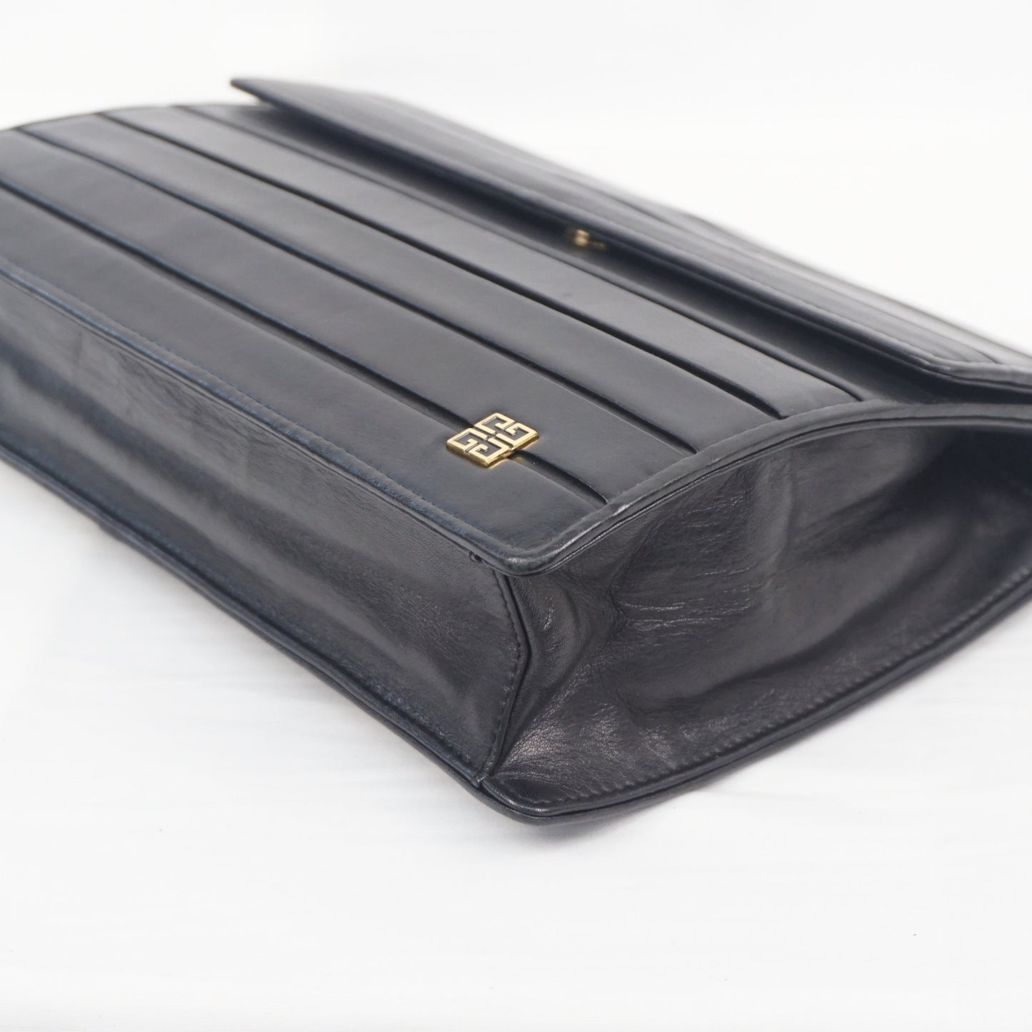 ジバンシィ 4G ロゴ レザー クラッチ セカンドバッグ ヴィンテージ GIVENCHY SACS B26G602