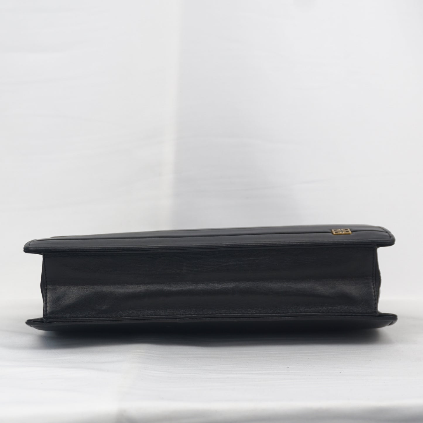 ジバンシィ 4G ロゴ レザー クラッチ セカンドバッグ ヴィンテージ GIVENCHY SACS B26G602