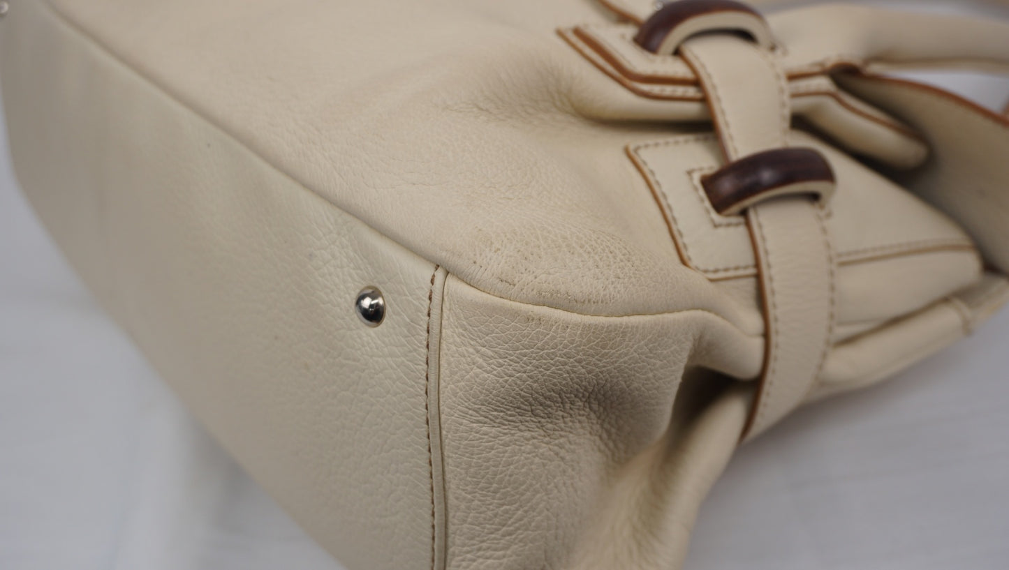 サルヴァトーレフェラガモ レザー ベルト ハンドバッグ アイボリー DY-21 A123 Salvatore Ferragamo B26G969