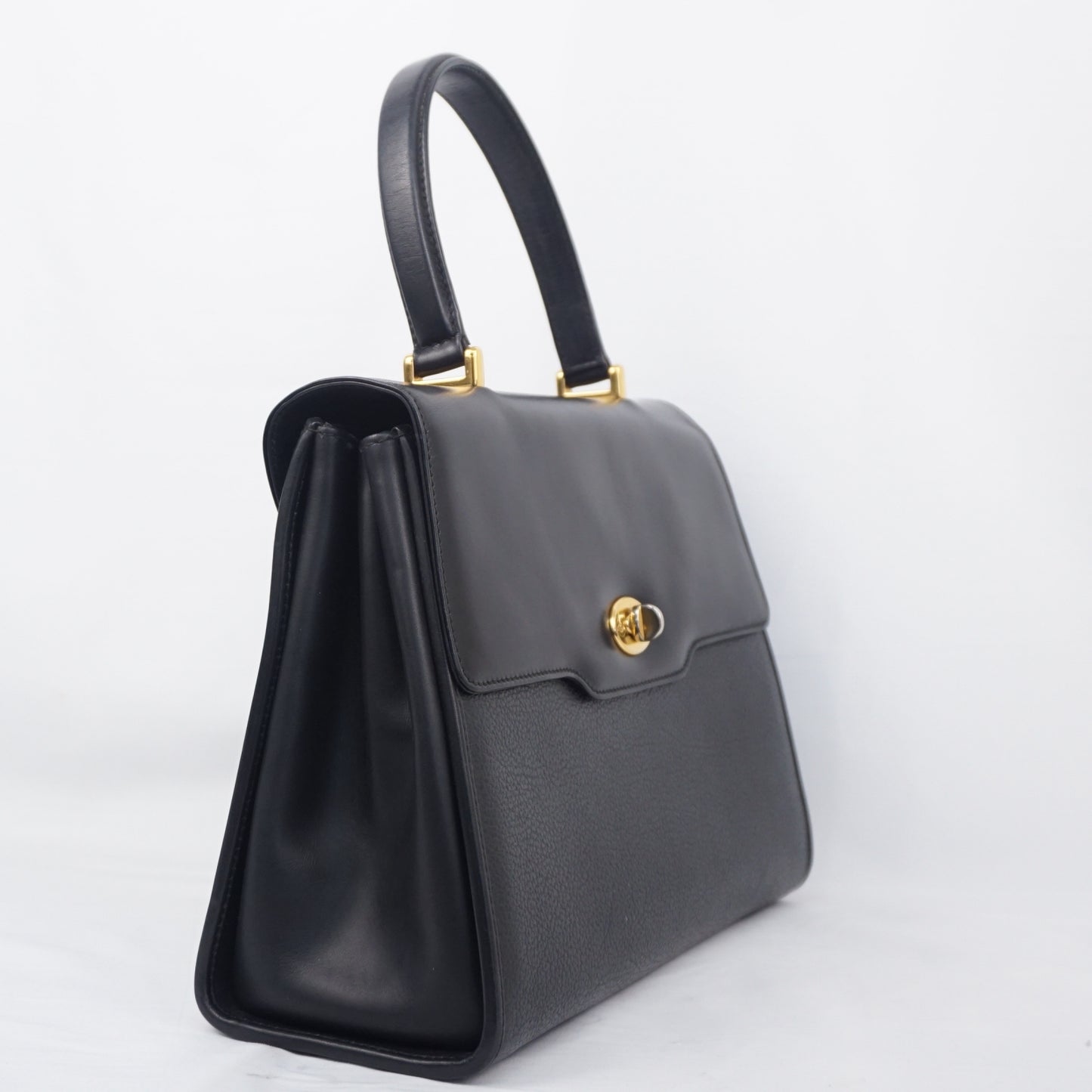 グッチ ターンロック ハンドバッグ 000 113 0182 レザー ブラック 美品 オールドグッチ ヴィンテージ 希少 2層式 B26H977